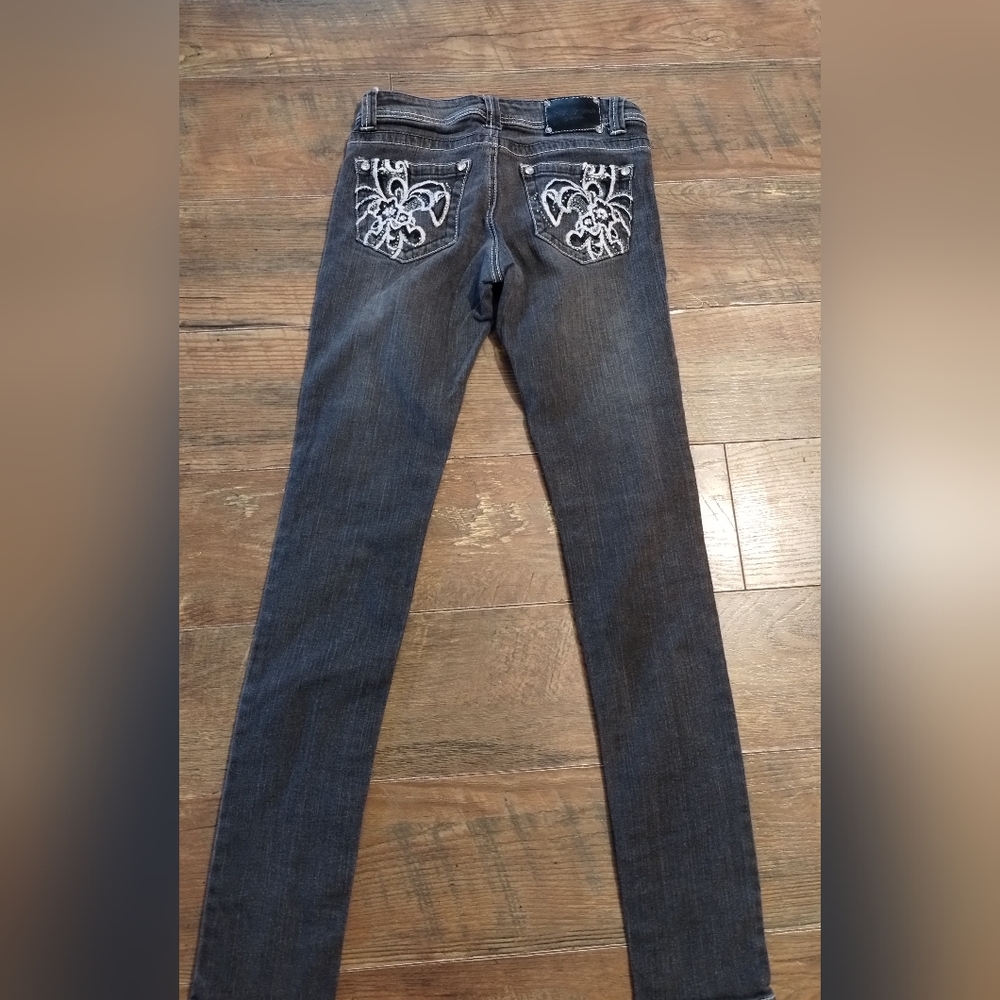 Red Rivet womens jeans - Picture 4 of 4